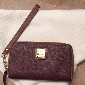 Dooney & Bourke leather wallet wristlet burgundy